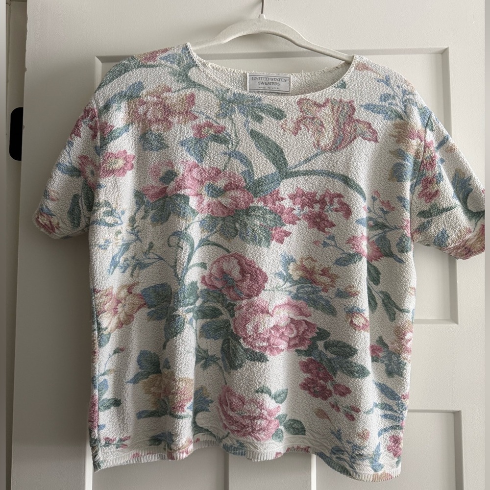 Vintage Floral Short Sleeve Knit Top - Small/Medium